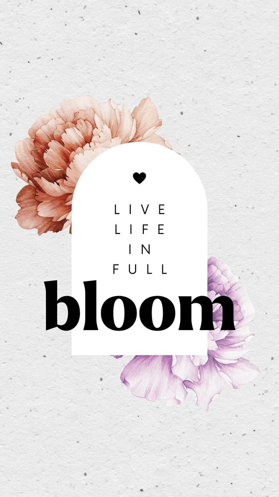Inspirational quote wallpaper that says "live life in full bloom". Watercolor flowers in an aesthetically pleasing wallpaper design.