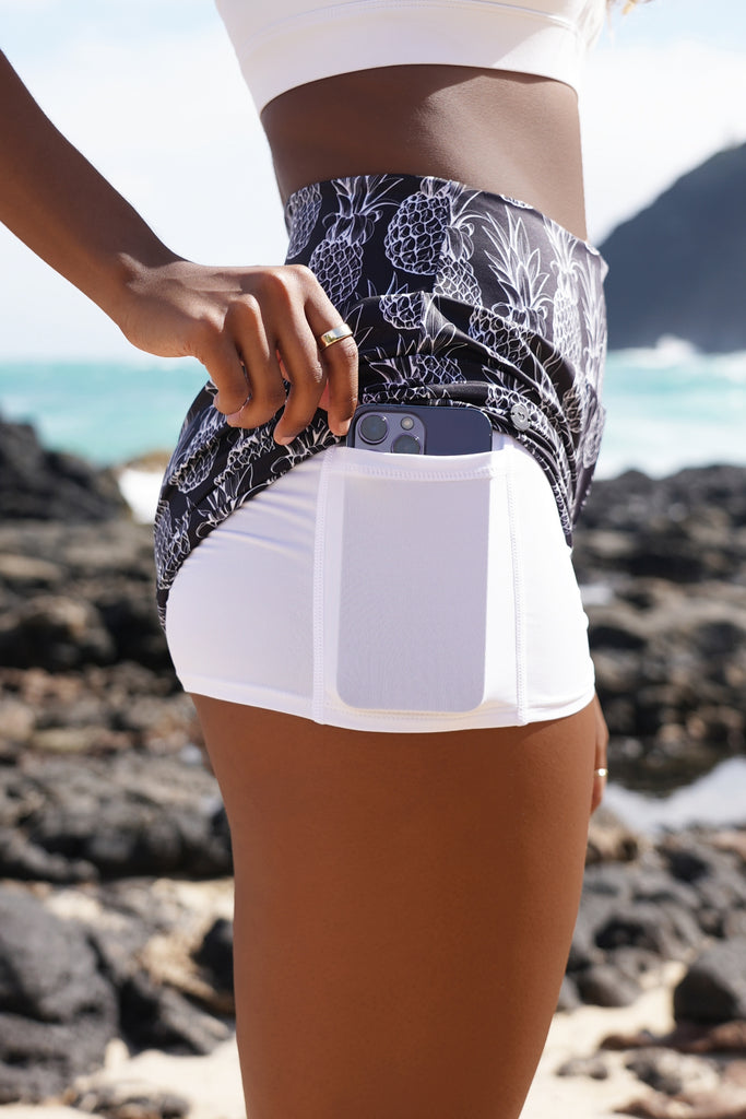 We love a good pair of shorts that aren't only functional but also have hidden pockets on both sides of the liner, big enough to hold any size phone.