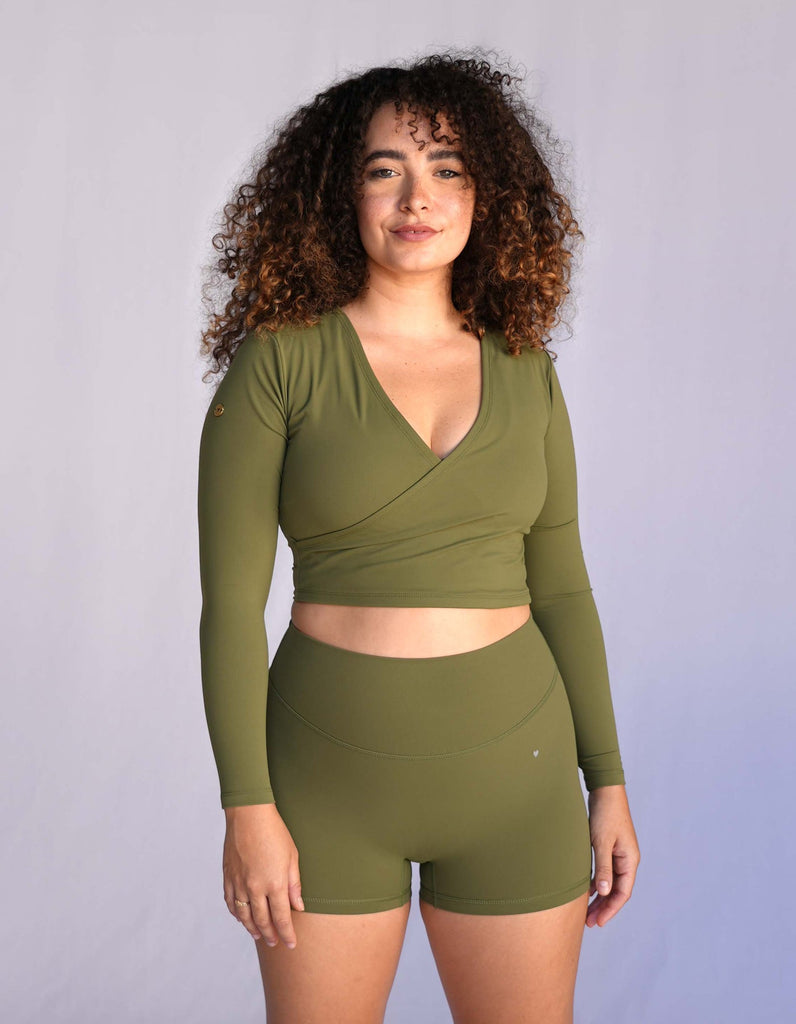 Love Fitness Edith Long Sleeve in olive green fabric