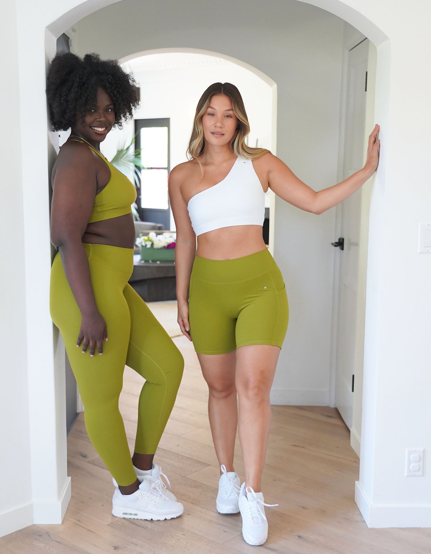 Lily sports bra lilies